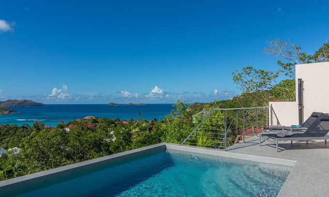 Morne Criquet Villa | Villa Suite Acajous