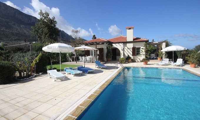 Kyrenia District Villa | Villa Tanyeli With Private Pool near Sardunya Beach