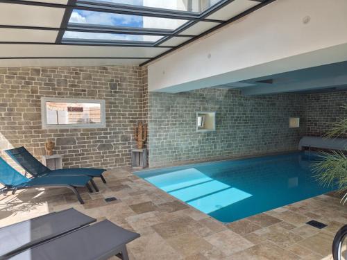 Escoville Villa | Villa Terre & Mer avec piscine intérieure proche Cabourg