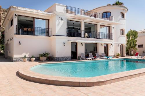 Coveta Fuma Villa | Villa Thorodin breathtaking 14P villa 1st line sea