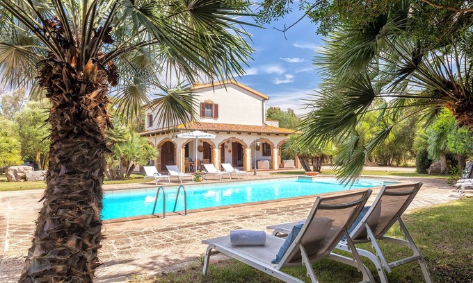 Santa Maria La Palma Villa | Villa Ulivo - An elegant residence, in the silence of the countryside