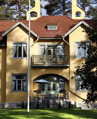 Punkaharju Hotel | Villa Urhola, Kruunupuisto