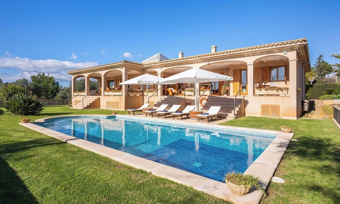 Sa Cabaneta Villa | Villa "Vista Mar y Tierra" with Sea View, Pool, Garden, A/C & Wi-Fi