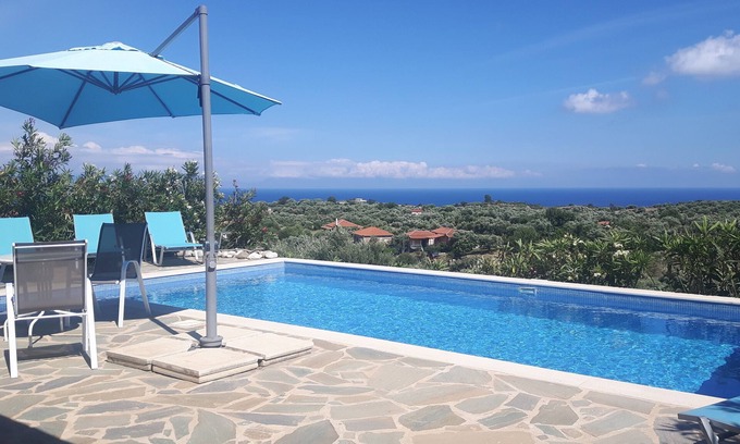 Vasilitsion Villa | villa, wifi, private pool, tropical garden, sea and mountain views, peace & privacy