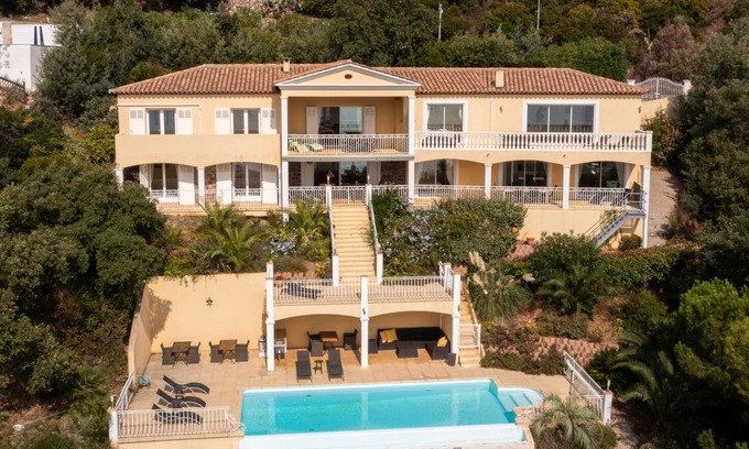 Les Issambres House | Villa with stupendous view overlooking sea, Apartment 4 (Rainier)