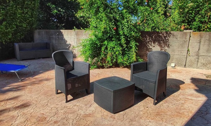 Filandari Apartment | Villa with garden