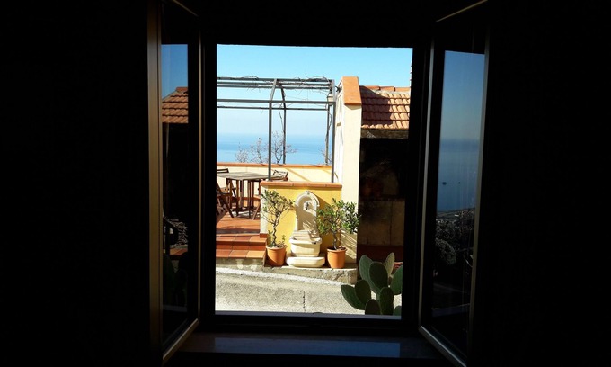 Belmonte Calabro Villa | Villa with ocean view and peaceful setting, minutes by car to the beach