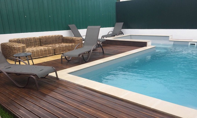 Almoinha House | Villa with pool and jacuzzi, 5 minutes from the beach