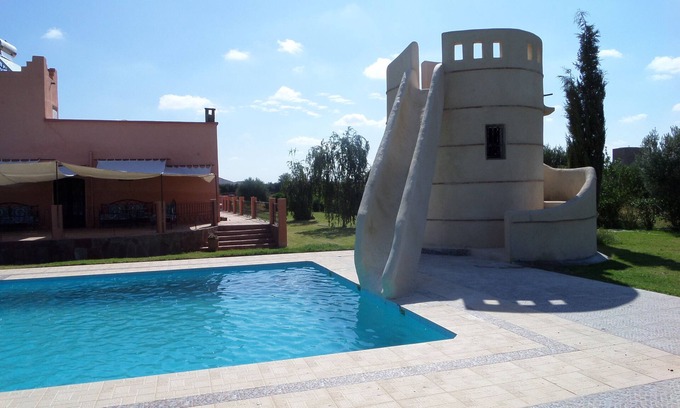 Oulad Hassoune Villa | Villa with pool and slide