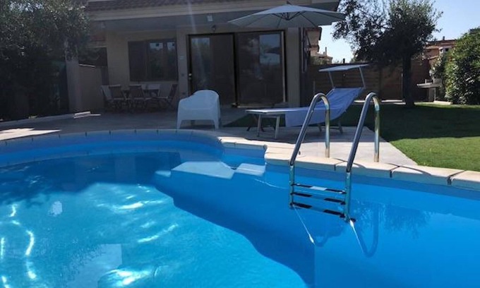 Castiadas Villa | Villa with pool in a quite Village near the Beautiful Sandy beach of Costa Rei