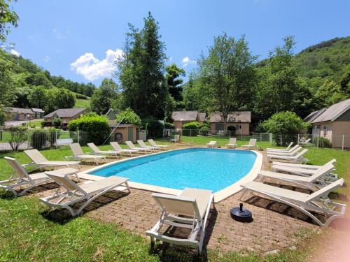 Grand-Vabre House | Village 17 gites, Piscine, Restaurant , 2 gites avec SPA, 3km de Conques