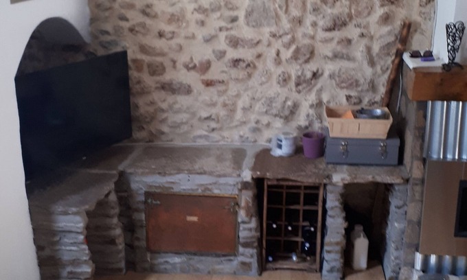 Murviel-les-Beziers House | Village house built on the old castle ramparts