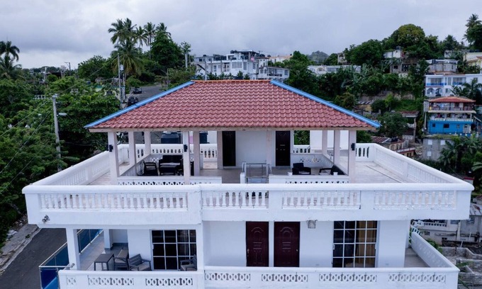 Barrio La Fortaleza Vieja Apartment | Villas Hillside apt 3