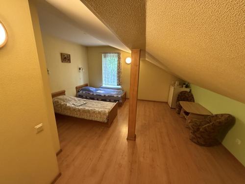 Klaipeda House | Viršutinė 9 4 kambarys