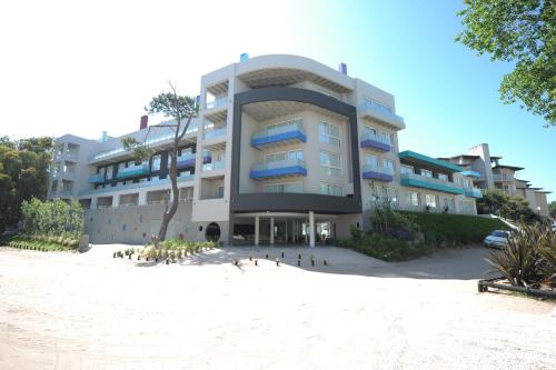 Carilo Apartment | Vizion Suites by CELTIS