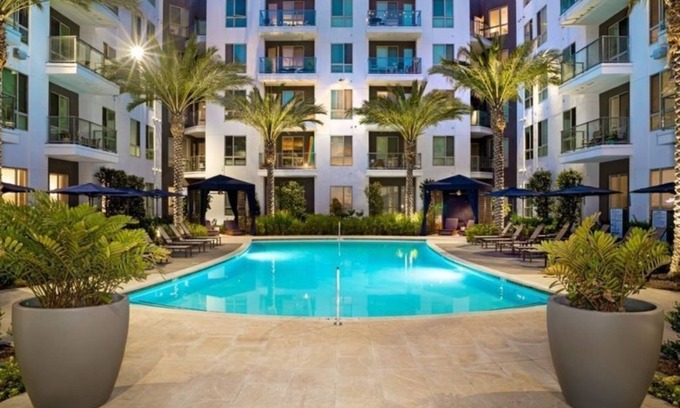 Grantville Apartment | Vora Mission Valley East: Charming 1-BR in Delightful San Diego with WiFi, AC