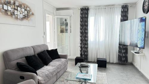 Saint-Priest Apartment | Votre cocon parfait à 9 min d'Eurexpo et 14 min groupama