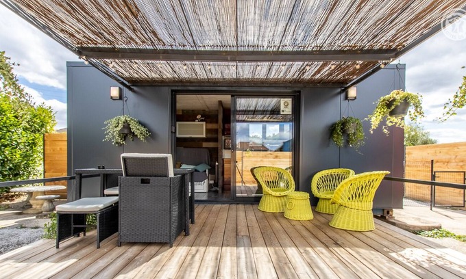 Toulon-sur-Arroux House | Vrbo Property