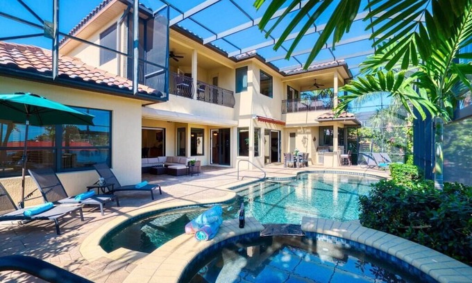 Yacht Club Villa | VRCC Villa Harbour Bay