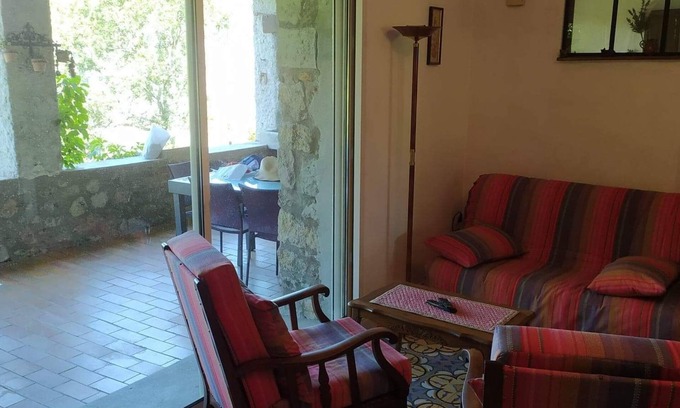 Balazuc House | vue panoramique dans l'un des "Plus beaux villages de France" à Balazuc.