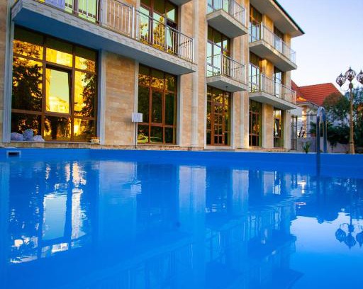 Kudepsta Hotel | Vulture