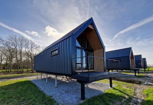 Pietersbierum Villa | Wad & Loft unieke paalwoning vlakbij de Waddenzee