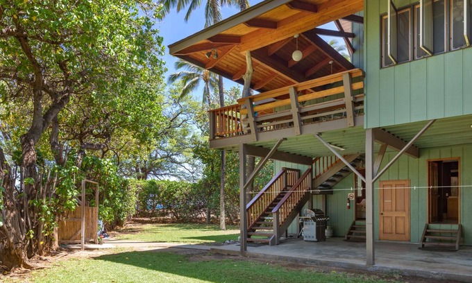 Puako House | Waialea Bay Beachfront Home with AC