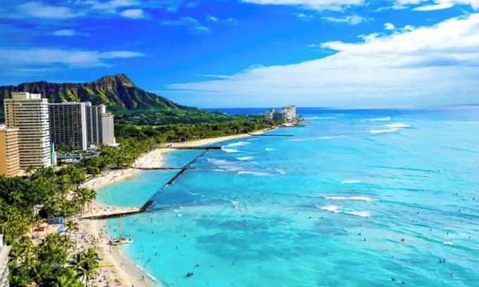 Waikiki Condo | Waikiki Gem-Mins to Beach, Lanai w/City View, King Bed&Surf Lessons in Building!