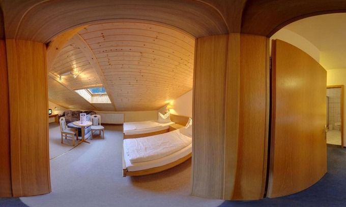 Eisfeld Hotel | Waldhotel Hubertus