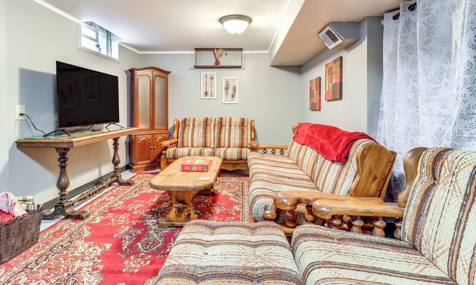 Adrian House | Walk to Adrian College: Family Home in Michigan