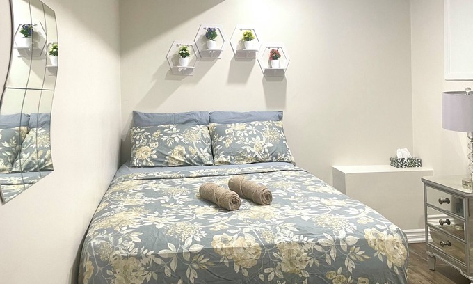 Bramalea House | Walk to Bramalea: Cozy One-BedRoom, Private Access