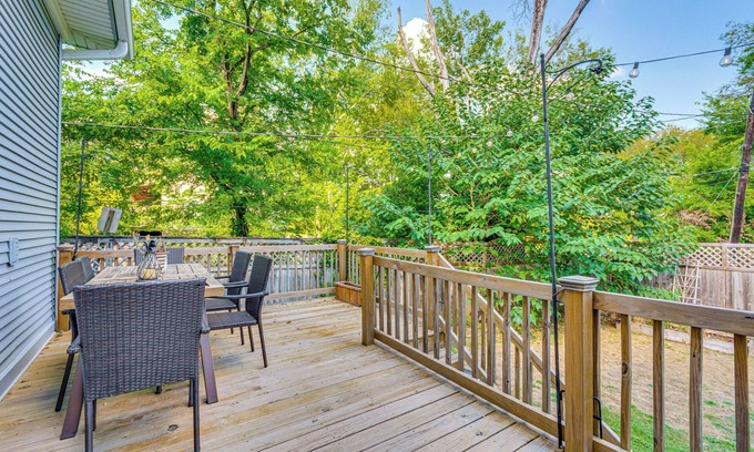 East of Broadway Apartment | Walk to Main St: Eclectic Gem in Little Rock