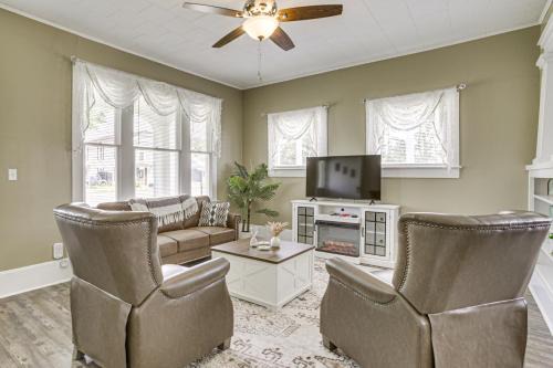 Franklin House | Walk to Restaurants and Shops Dtwn Franklin Retreat