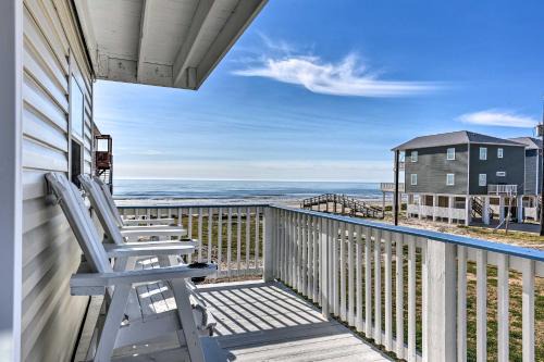 Surfside Beach House | Walk to Shore and Eats Surfside Beach Gem with Deck