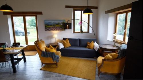 Espas House | Walnut Lodge Espas 2 bedroom, Barn Conversion