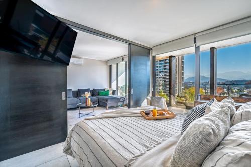 Las Condes Apartment | Warm, Central and Modern Apartment