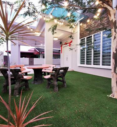 Muar House | Warni Villa 13 Whole Or Room