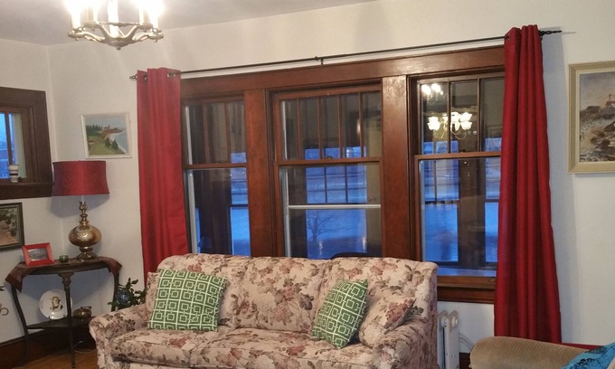 Downtown House | Water View: Spacious, Relaxed, and Charming Heritage Home in Trendy Downtown