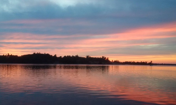 Hammond Cottage | Waterfront Cottage with Dock Great Fishing and Glorious Sunsets - Sleeps 5