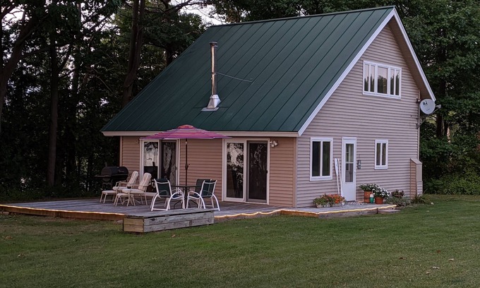 Moriah Center House | Waterfront Guest House