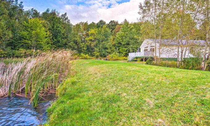 Union Dale House | Waterfront Hideaway about 3 Mi to Elk Mountain!