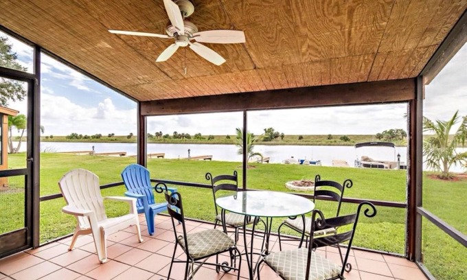 Okeechobee Cabin | Waterfront Log Cabin