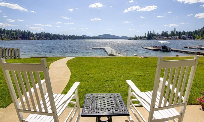 Newport House | Waterfront Newport Home with Private Boat Dock!