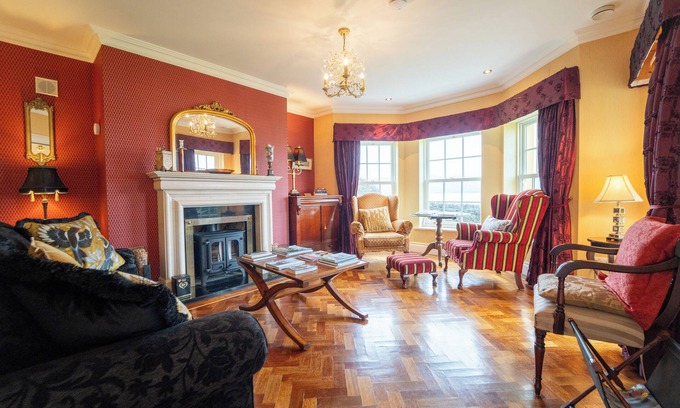 Dingle House | Waters Edge Apartment 1