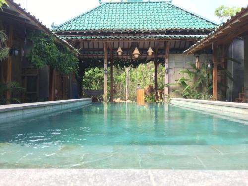 Watukarung Bed & Breakfast | Watukarung Ristu Homestay