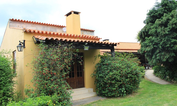 Arouca Other | We spread the cloak of the village of Arouca in front of him,