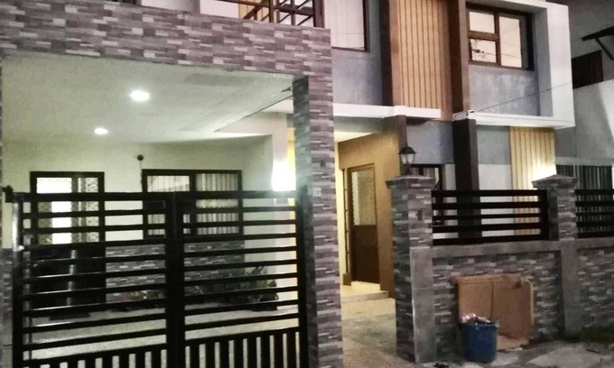 Calapan House | Welcome to La Maison transient house! Great place to stay for family or groups.