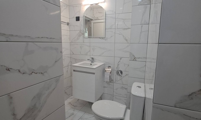 Haskovo Apartment | Welcome to White House Apartments, your cozy haven in the heart of Haskovo!