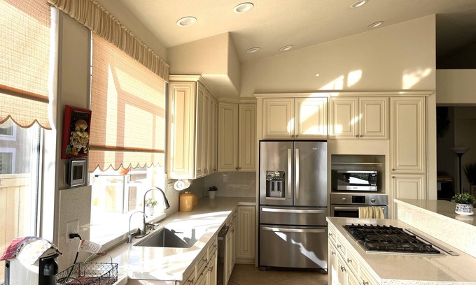 Rancho Penasquitos House | Welcoming 3bd/2ba one story, 20 min dtown/beach, Sunset view, quiet neighborhood