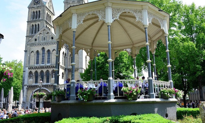 Heel House | Wellness House with solarium, in water area